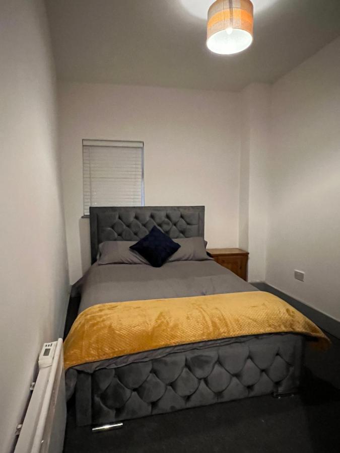 Ground Floor Two Bed Cairo Street Daire Warrington  Dış mekan fotoğraf