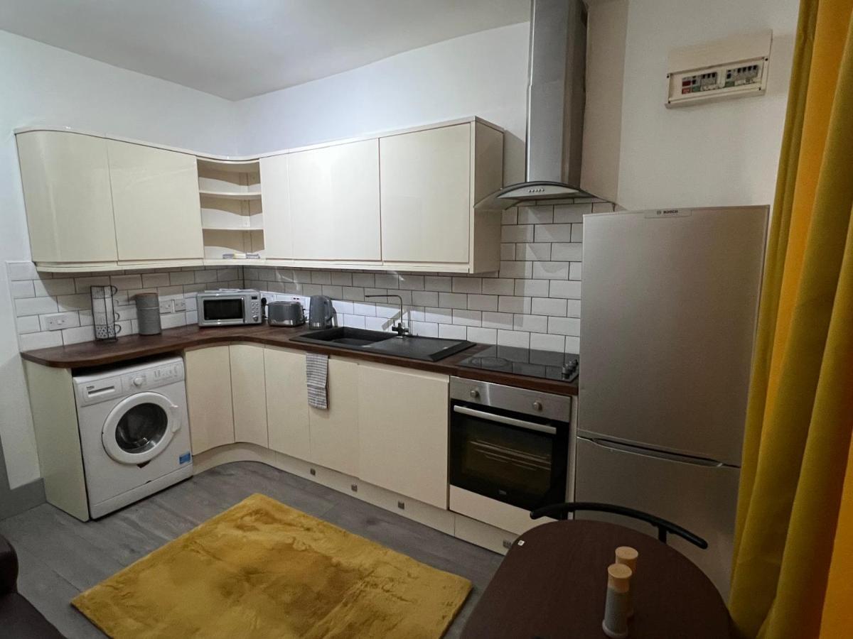 Ground Floor Two Bed Cairo Street Daire Warrington  Dış mekan fotoğraf