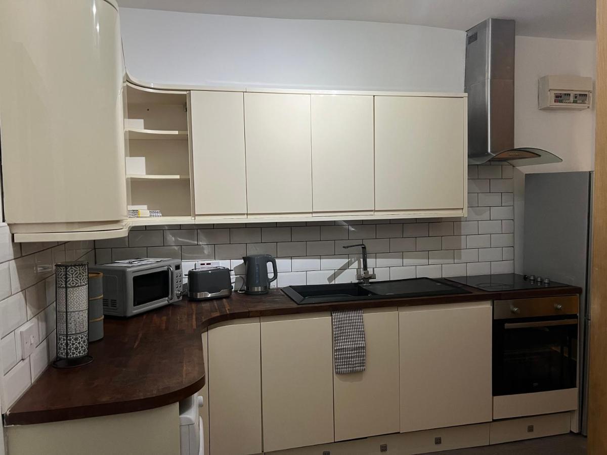 Ground Floor Two Bed Cairo Street Daire Warrington  Dış mekan fotoğraf